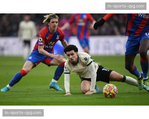 中游集团十二队分差仅七分 英超历史最小差距引爆欧战悬念